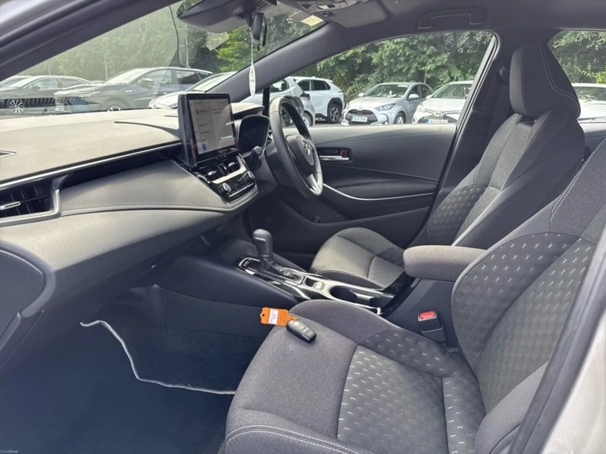Toyota Corolla COROLLA H/B LUNA - Image 6