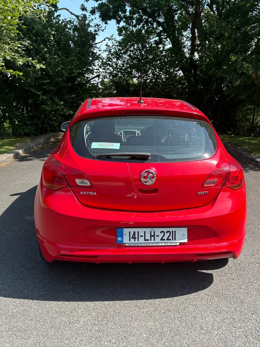 2014 Astra Limited Edition - NEW NCT 06/27 - Image 3