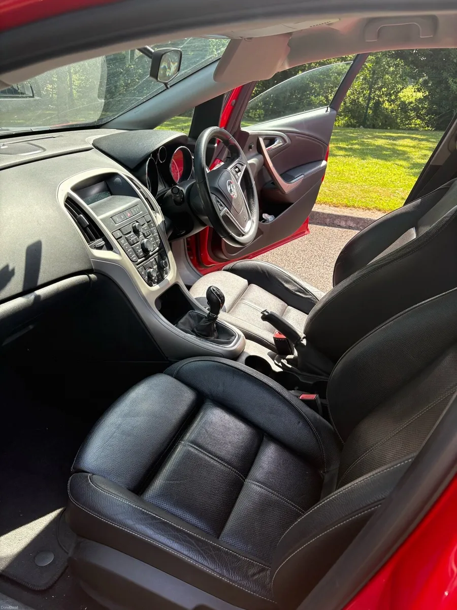 2014 Astra Limited Edition - NEW NCT 06/27 - Image 6