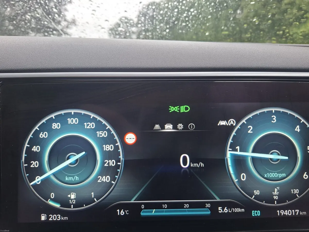 212 Hyundai Tuscon Black 1.6 Diesel - Image 3