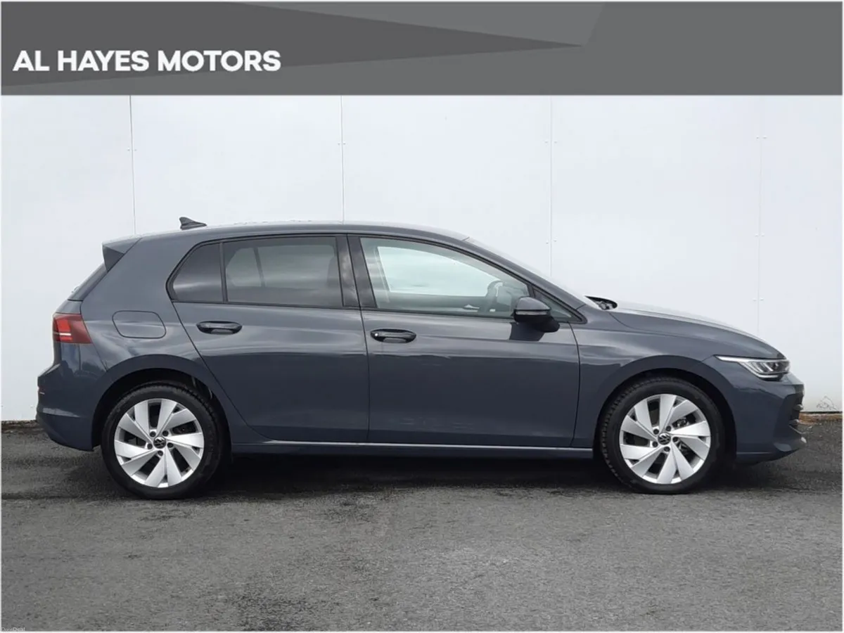 Volkswagen Golf **PETROL**EDITION 75**1.5 TSI 116B - Image 6