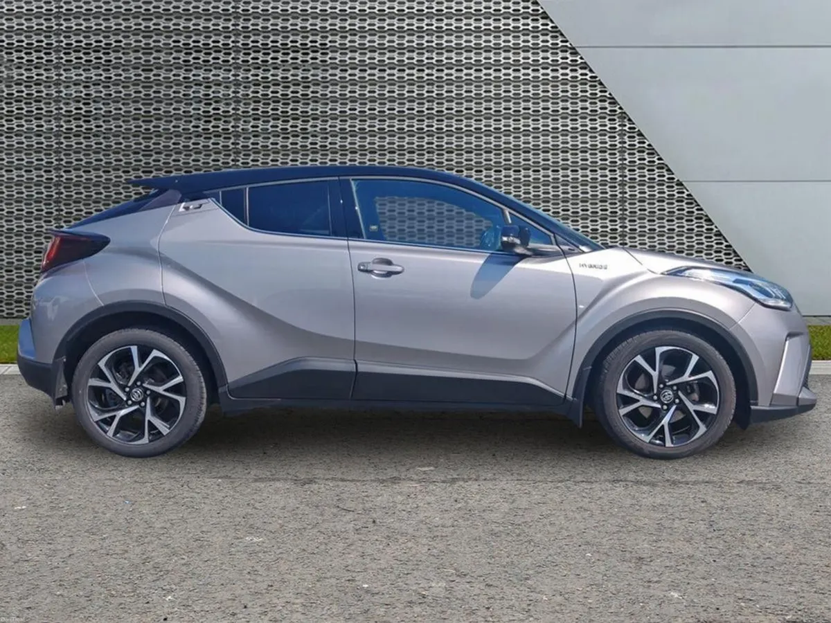 Toyota C-HR 1.8 HYBRID SPORT BITONE - Image 6