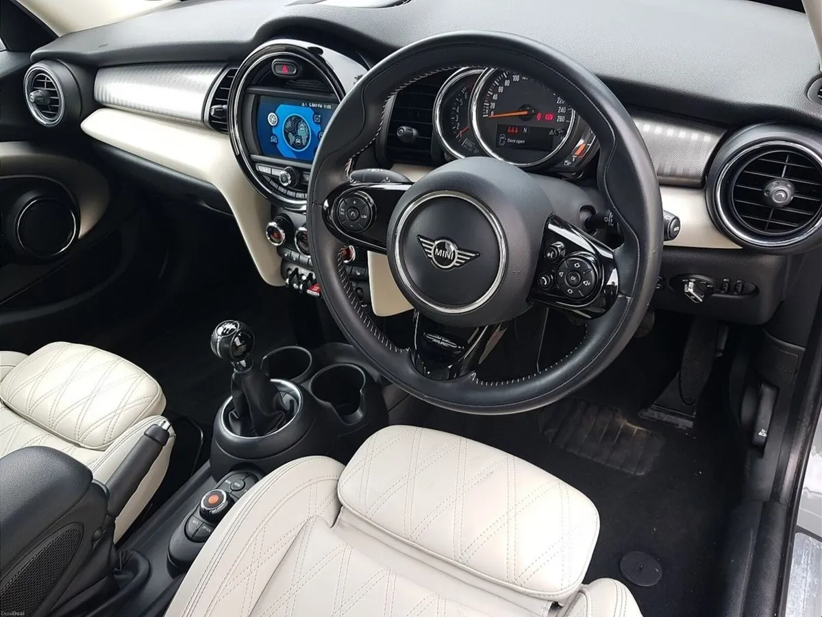 Mini Cooper Cooper Exclusive - Image 6