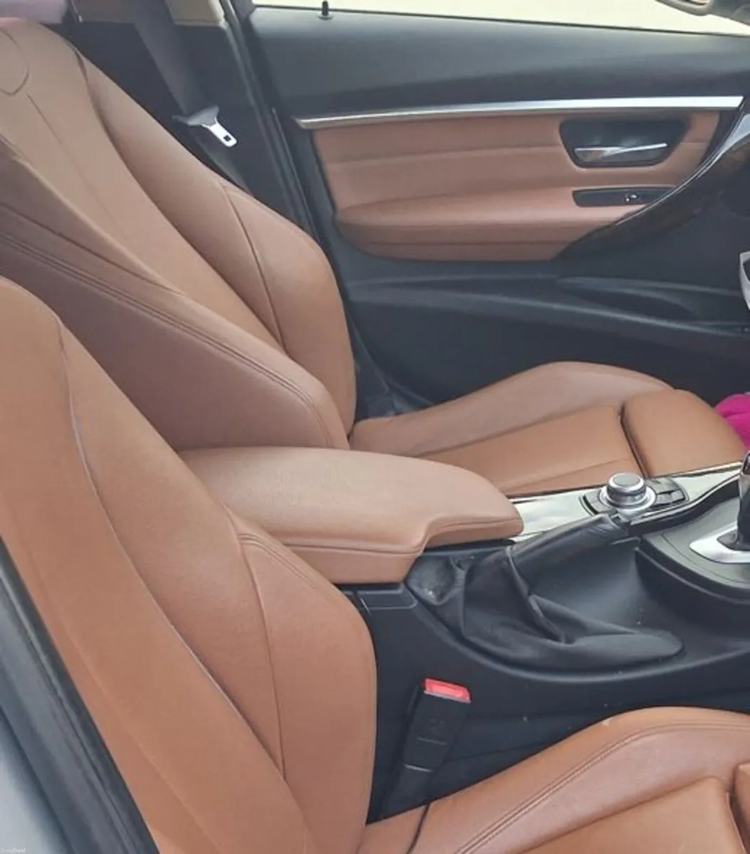 BMW 330d Estate Lux - Image 5