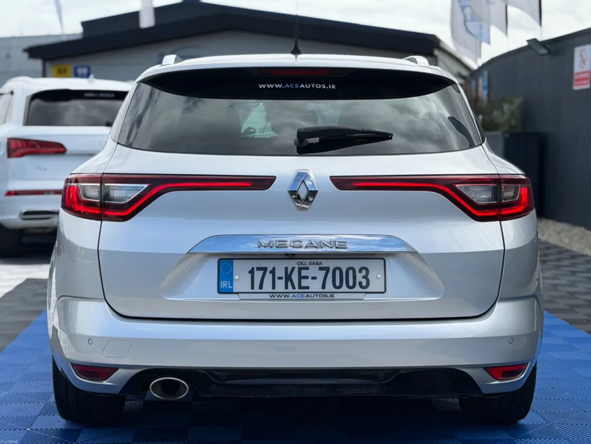 Renault Megane ***DEPOSIT TAKEN*** SIGNATURE NAV - - Image 6