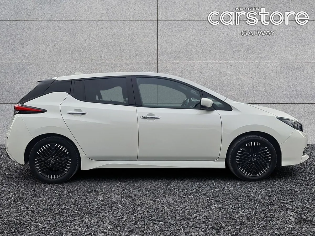 Nissan Leaf Leaf N-Connecta  N-Connecta  150 Elect - Image 2