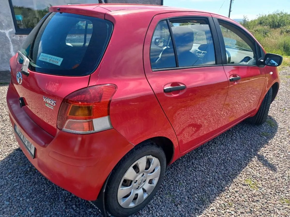 2009 Toyota Yaris - Image 3