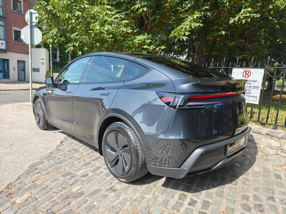 2025 (251)Tesla Model Y AWD Long Range *New Model* - Image 2