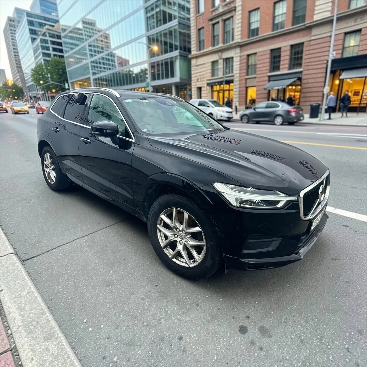 Volvo XC60 NEW SHAPE D4 190HP AWD MOMENTUM FSH - Image 3