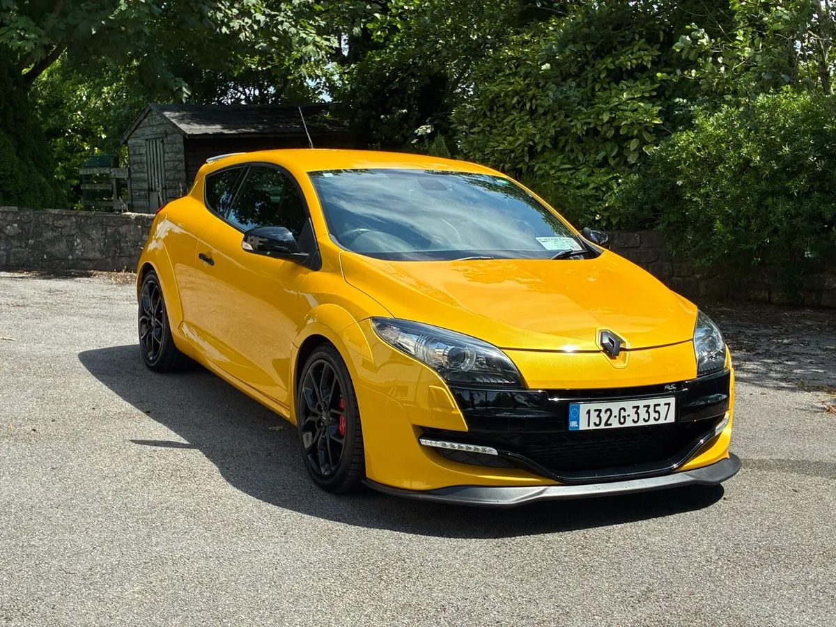 Renault Megane RS265 CUP *Liquid Yellow 53k miles* - Image 2