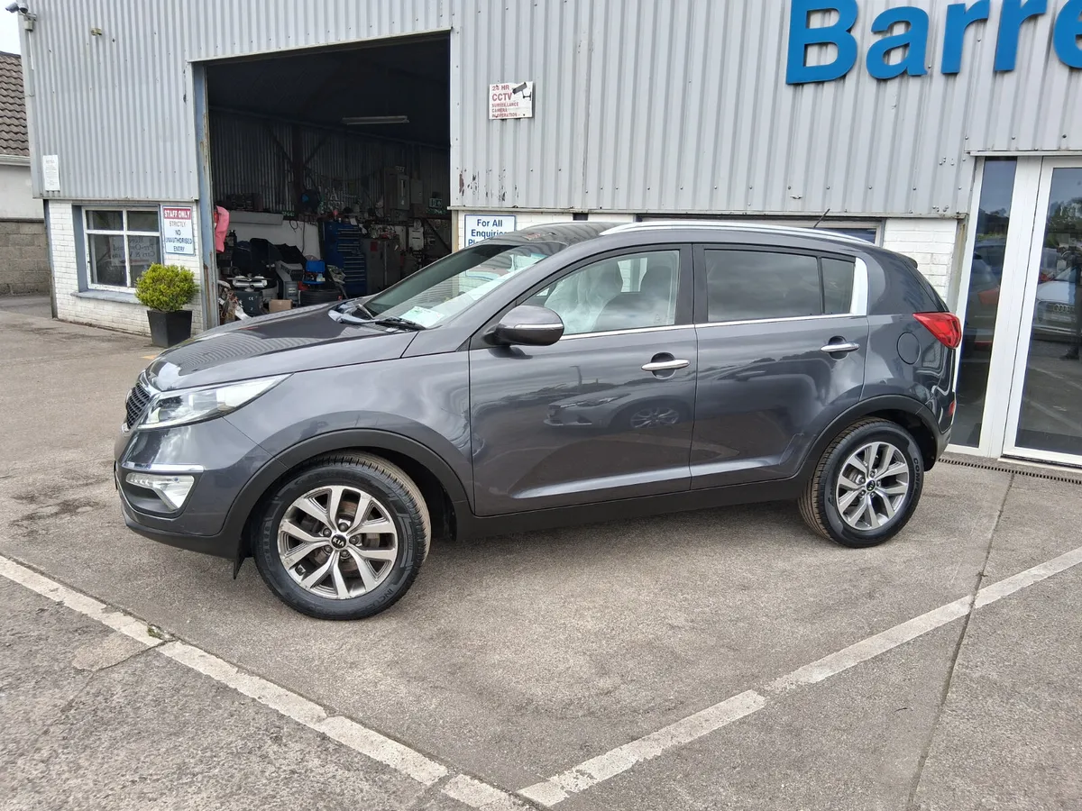 Kia Sportage 2015 Executive ***Sunroof*** - Image 5