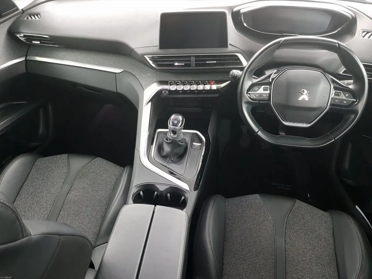 Peugeot 5008 1.5 BlueHDi 130bhp Allure - Image 4
