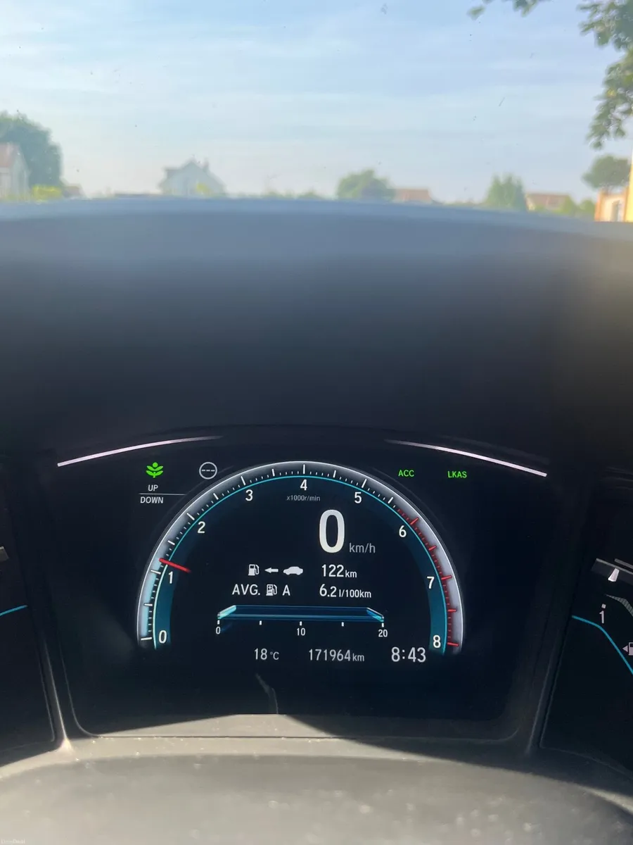 Honda Civic 2018 - Image 3