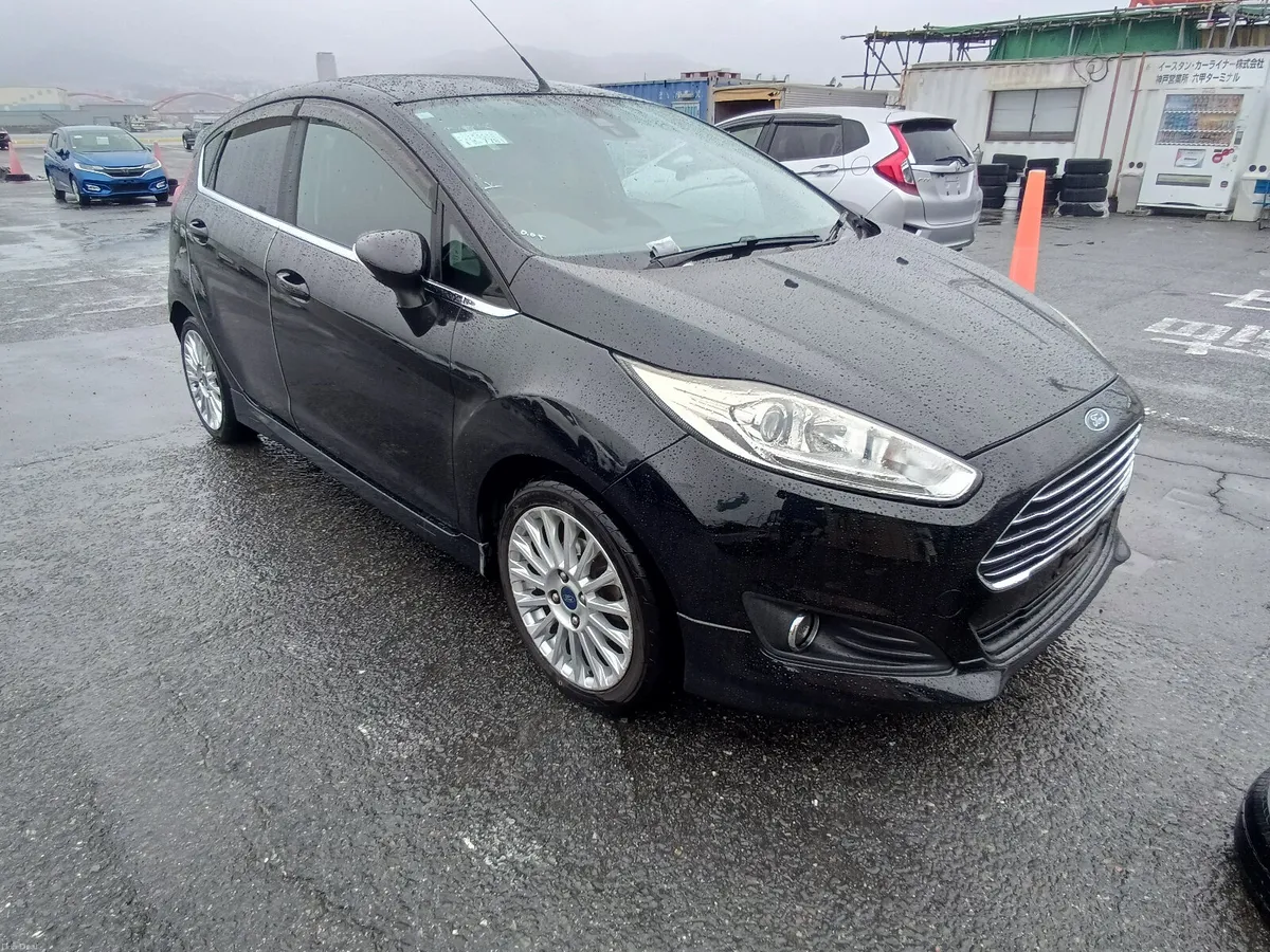 2015 Ford Fiesta Automatic - Image 1