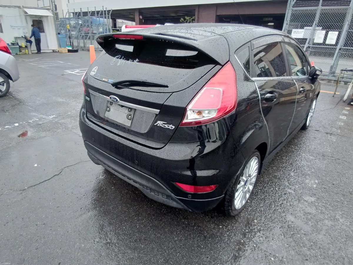2015 Ford Fiesta Automatic - Image 3
