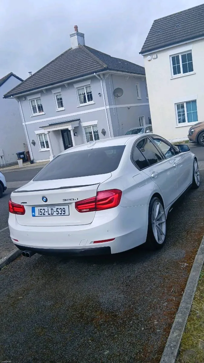 Bmw 320 diesel x drive automatic - Image 4