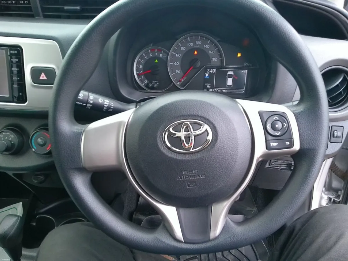 2015 Toyota Yaris Vitz Automatic - Image 5
