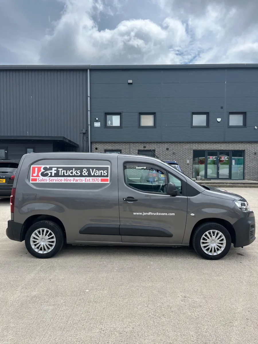 December 2020 Citroen Berlingo 650 Enterprise 1.5d - Image 3