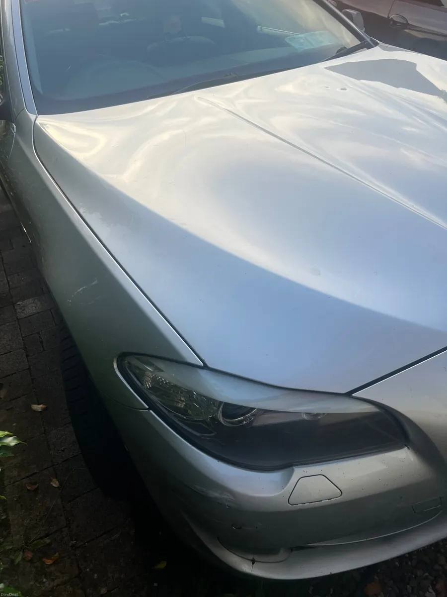 BMW 5-Series 2010 - Image 1