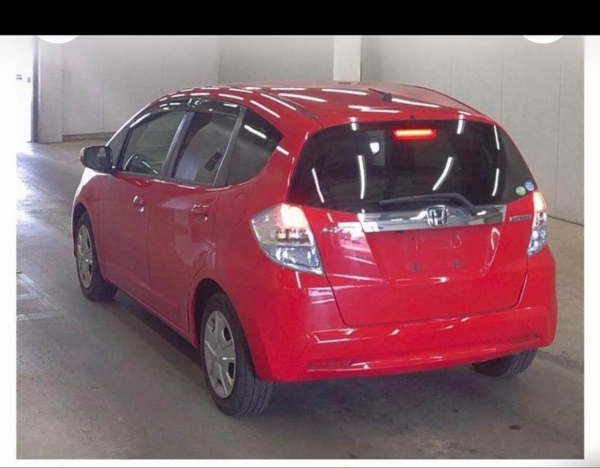 2011 Honda Fit - Image 4