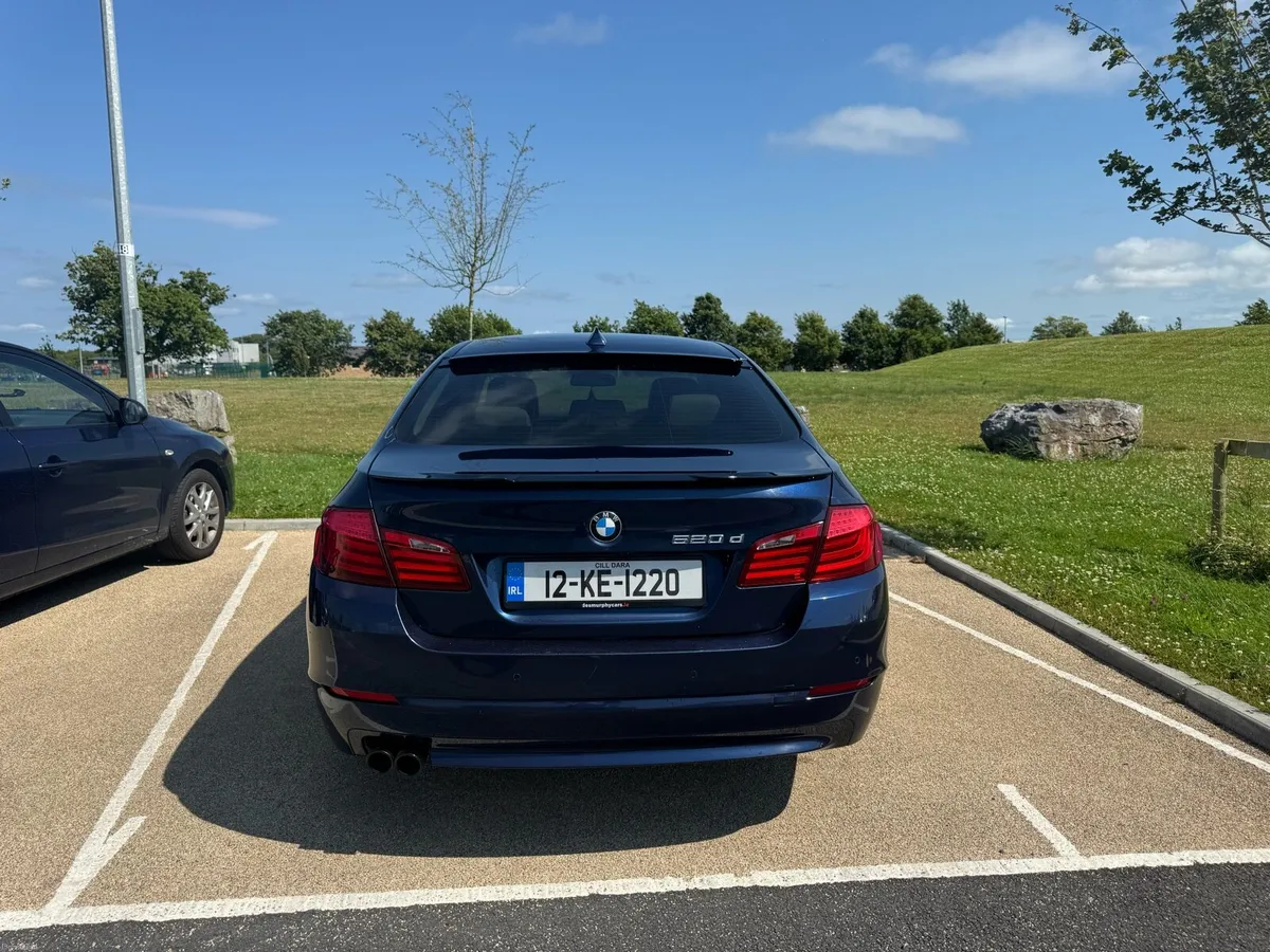 Car - Image 3