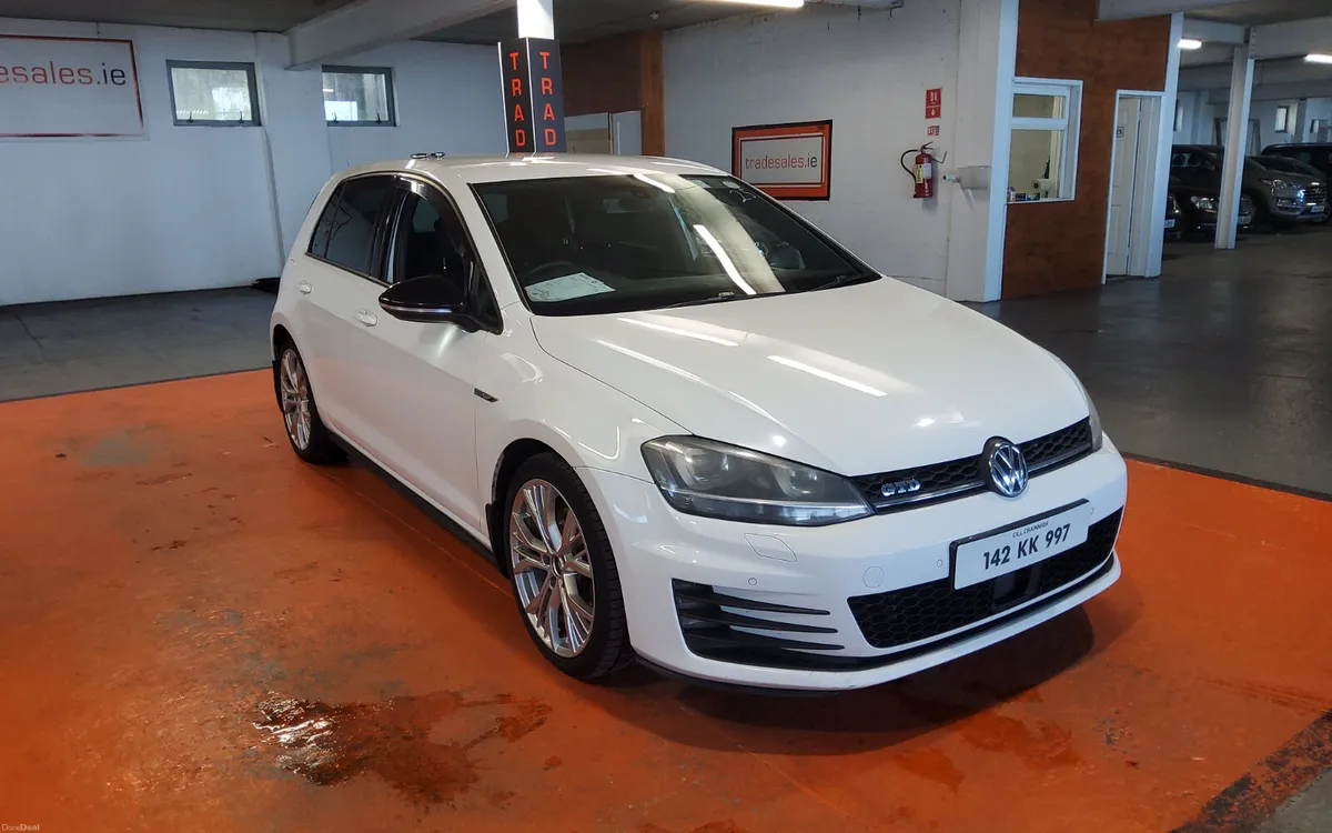 Volkswagen Golf 2014 - Image 1