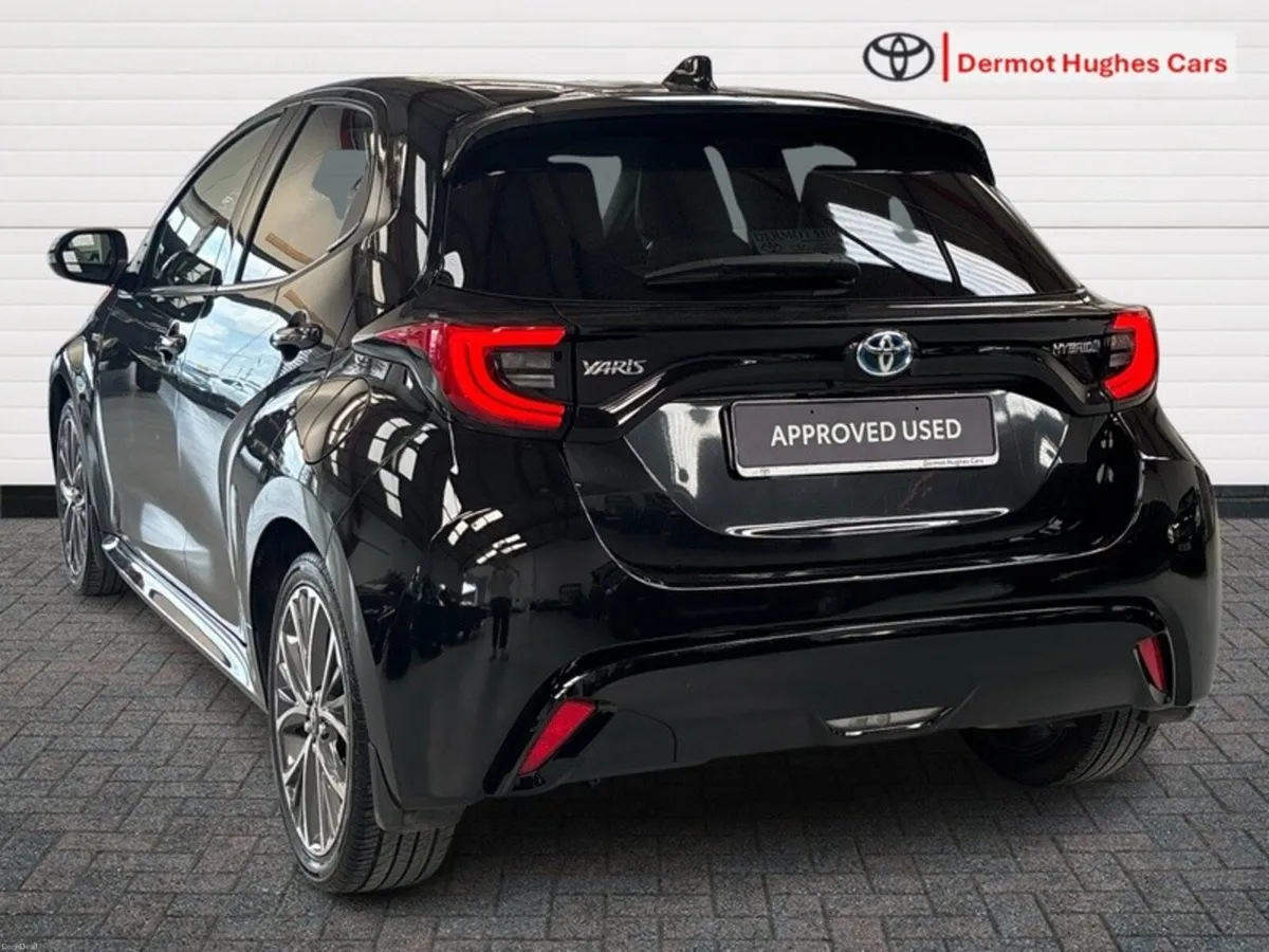 Toyota Yaris PLATINUM 4 4DR AUTO - Image 2
