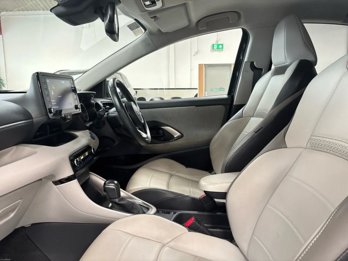 Toyota Yaris PLATINUM 4 4DR AUTO - Image 6