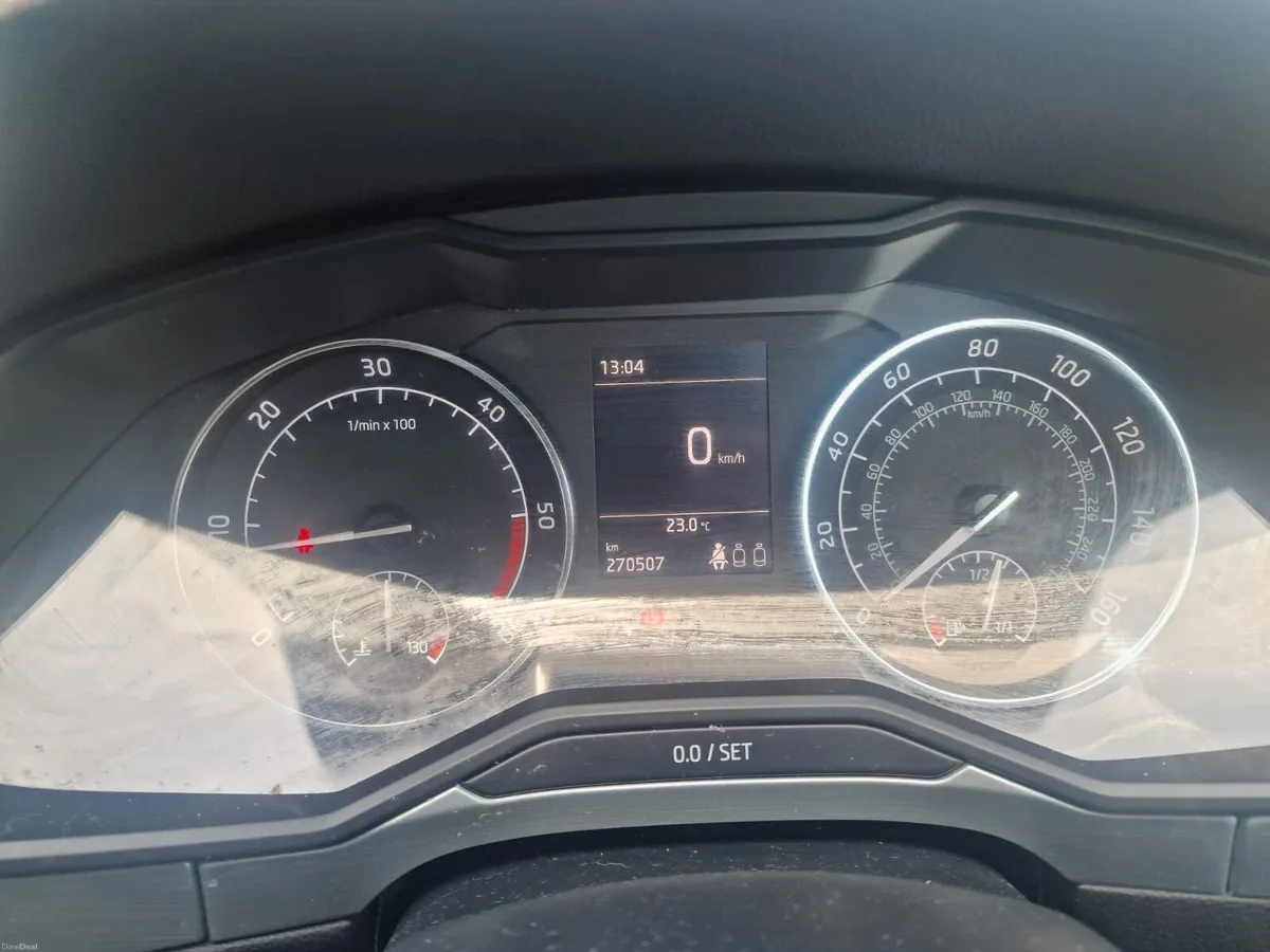 Skoda Superb Estate 181 PRICE REDUCED - Image 6