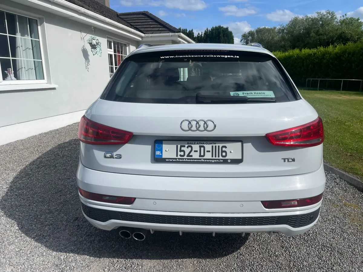 Audi Q3 2015 - Image 3