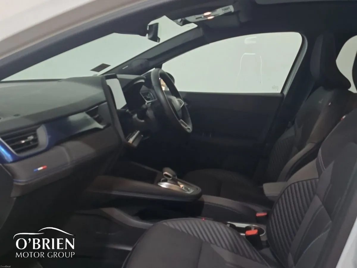 Renault Symbioz E-Tech HEV 145 Iconic Esprit Alpin - Image 5