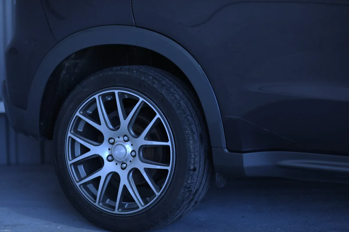 Honda Vezel 2014 great condition - Image 3