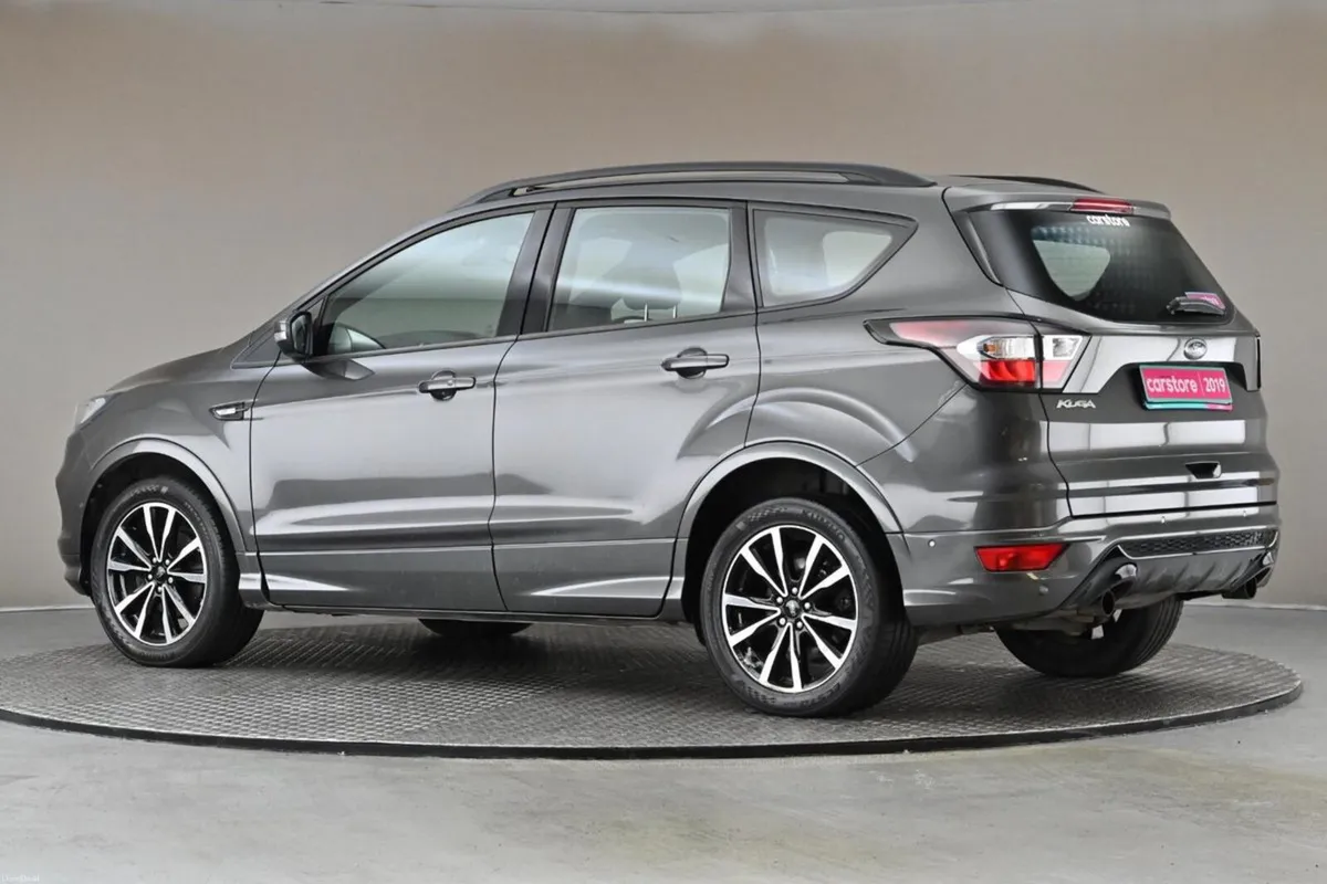 Ford Kuga 1.5TDCi ST-LINE FWD 120BHP**LEATHER**EL. - Image 6