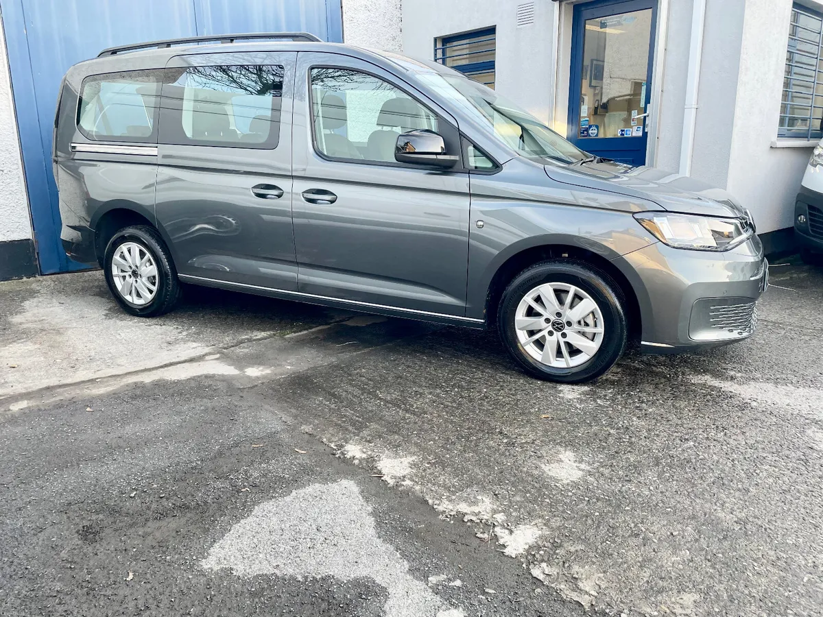 Volkswagen Caddy Maxi Life 2.0TDI DSG 7 Seat,2025 - Image 2
