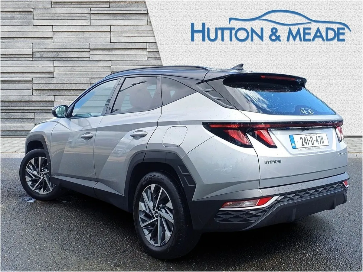 Hyundai Tucson Executive 2T 1.6 Diesel 5dr - Image 2