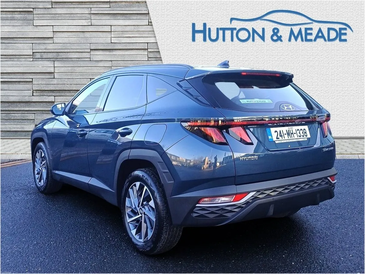 Hyundai Tucson Executive 1.6 Diesel 5dr - Image 3