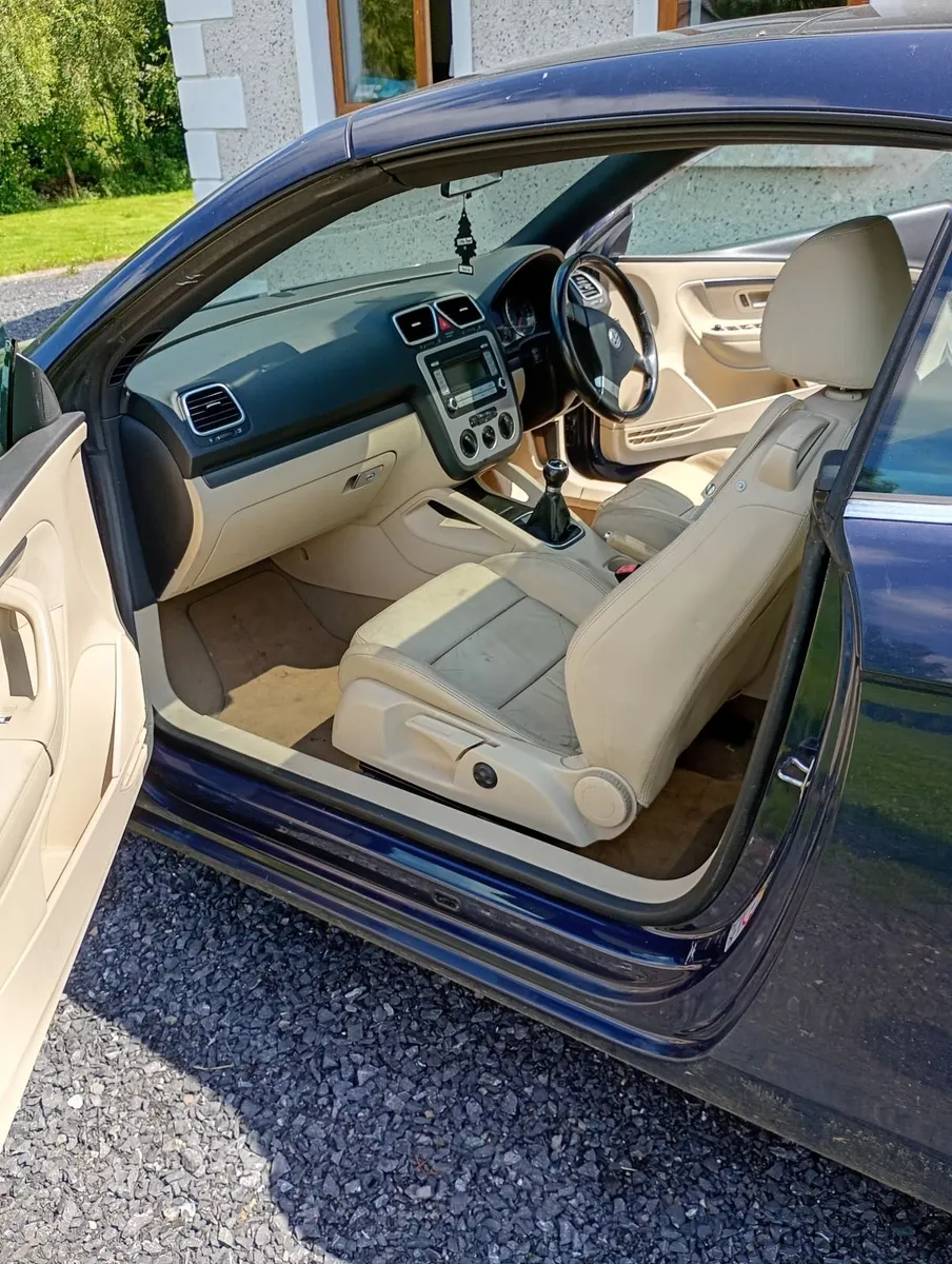Volkswagen Eos 2007 - Image 2