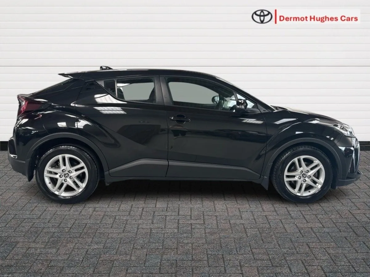Toyota C-HR HYBRID LUNA 4DR AUTO - Image 3