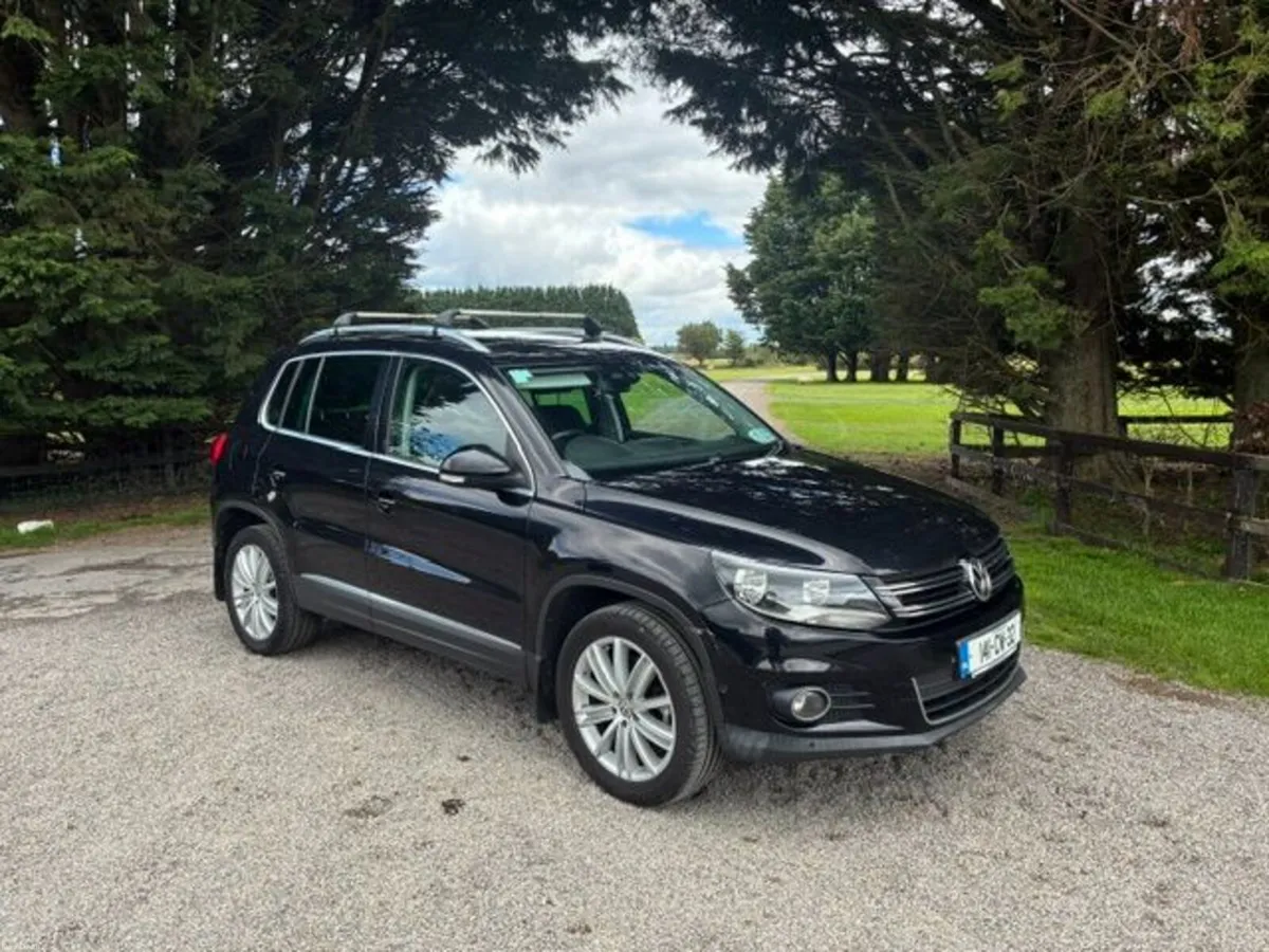 141 VW Tiguan 2.0 TDI Bluemotion - BLACK - Image 3