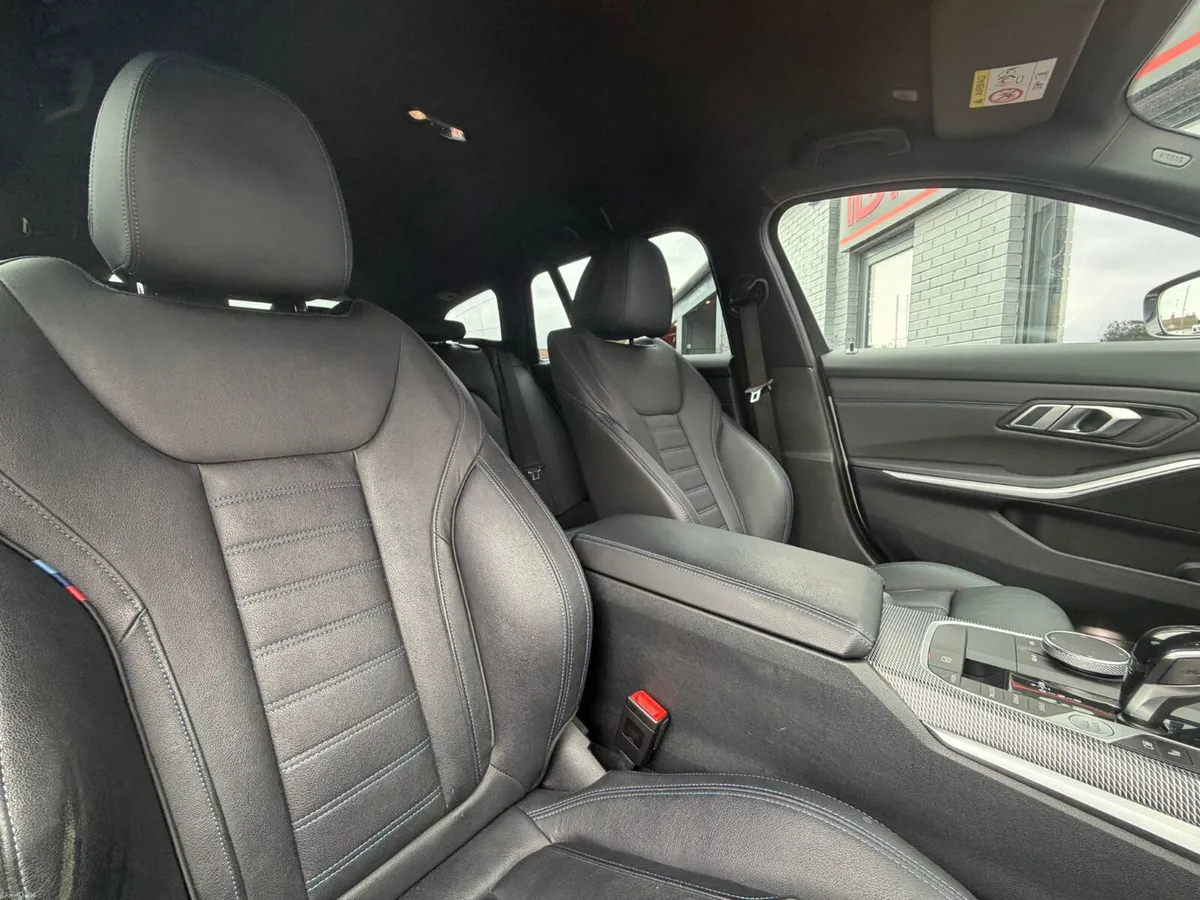 (221) BMW 330e xDrive Touring M Sport-Heated Seats - Image 5