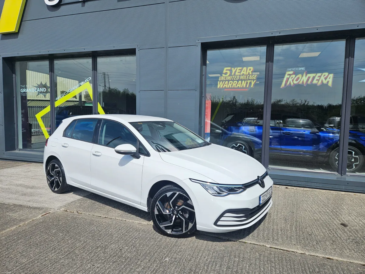 Volkswagen Golf 2.0 TDI 115HP Life - Image 2