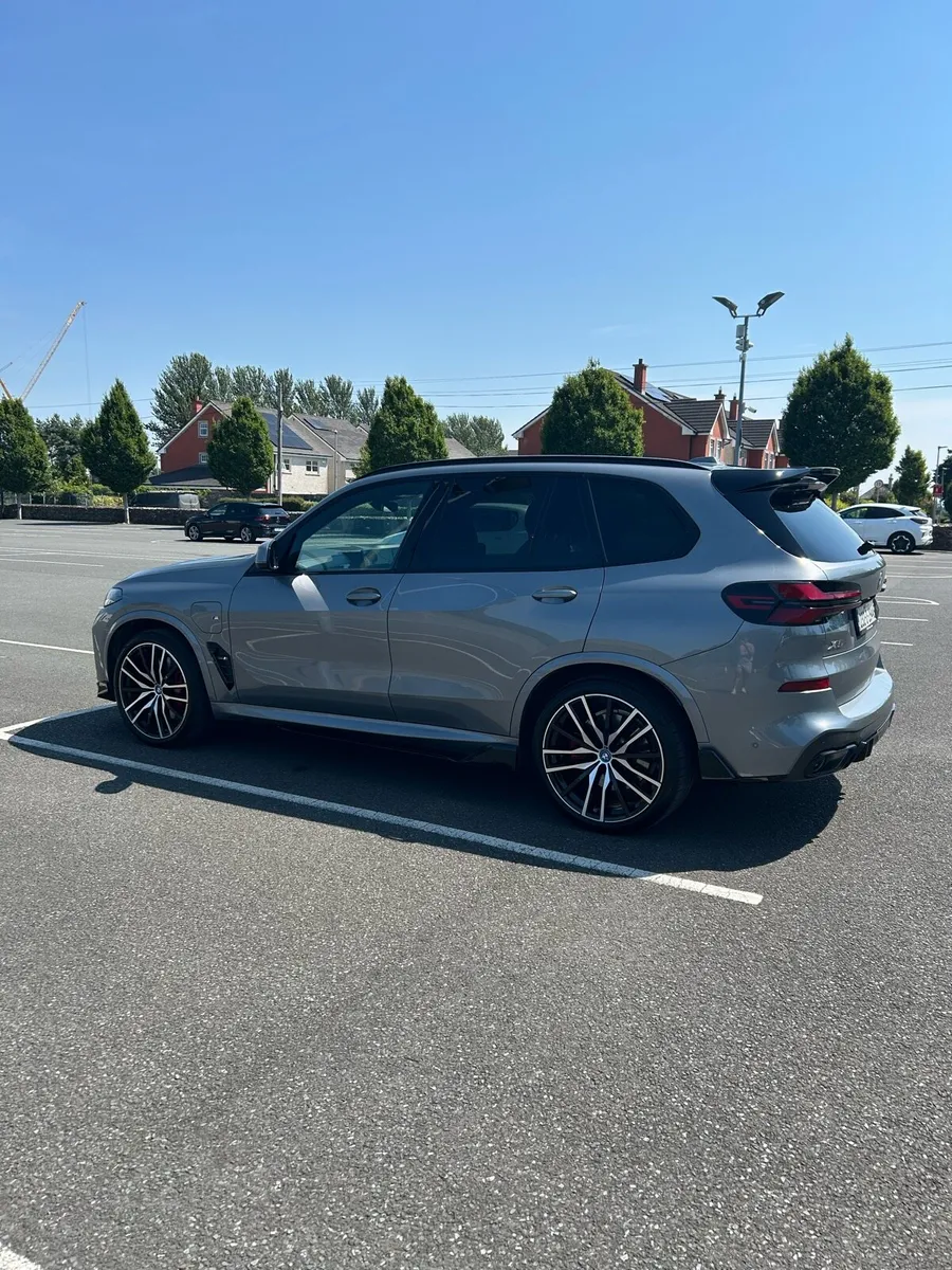 2023 (232) X5 50e MSport Pro edition - Image 1