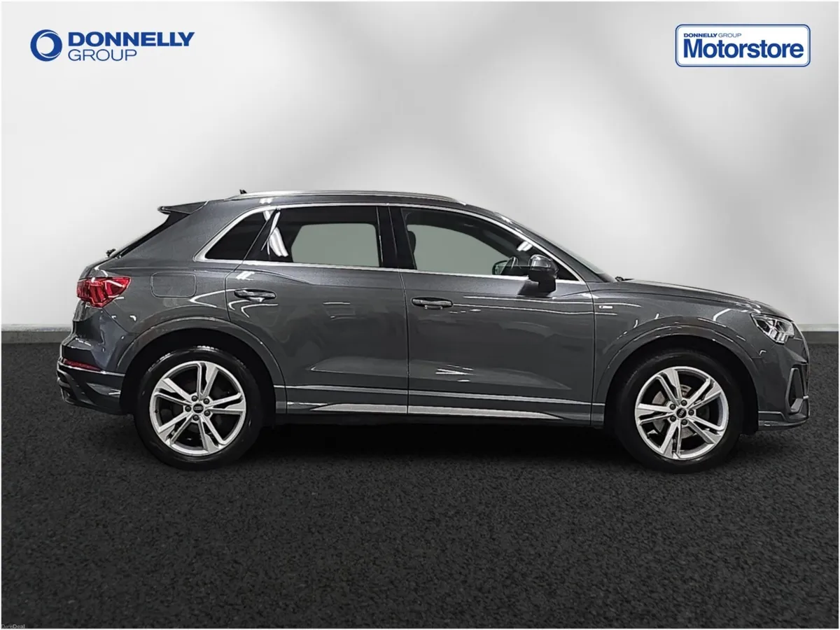 Audi Q3 Estate S Line - Image 3