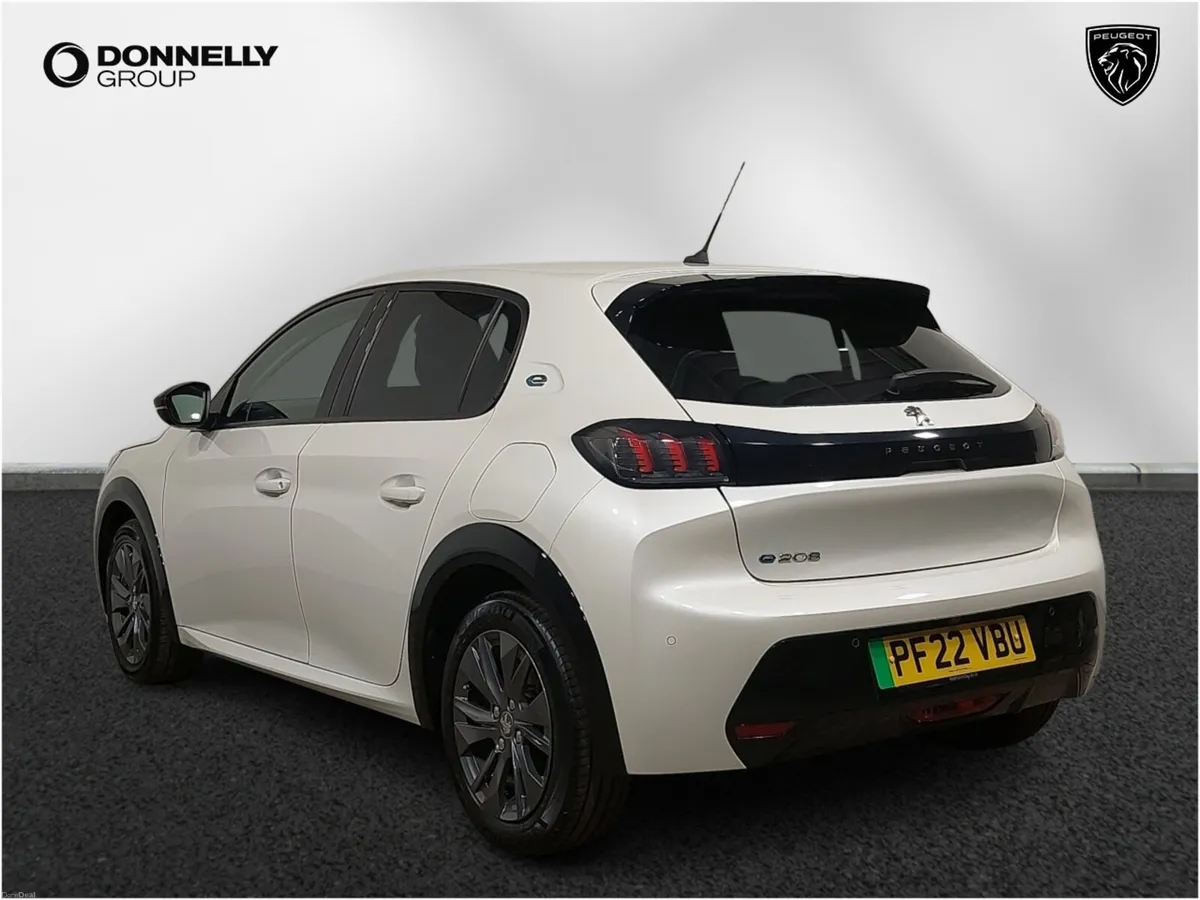 Peugeot 208 E- Electric Hatchback Allure Premium - Image 2