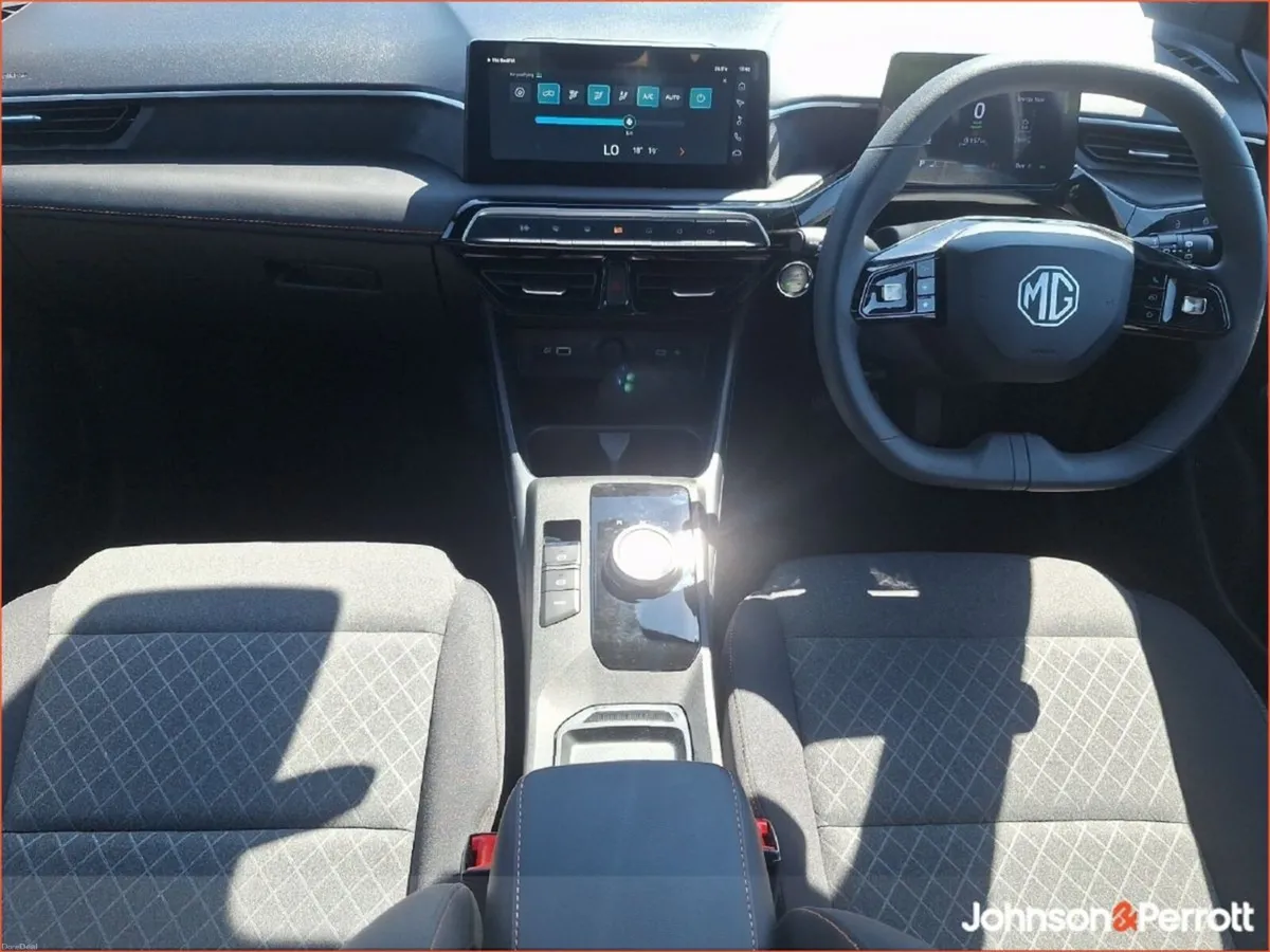 MG MG3 EXCITE HYBRID+ - Image 4