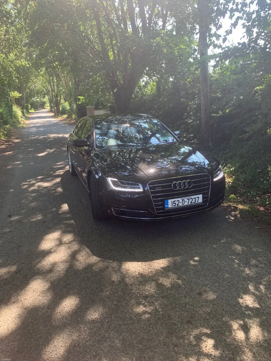 Audi A8 2015 - Image 4