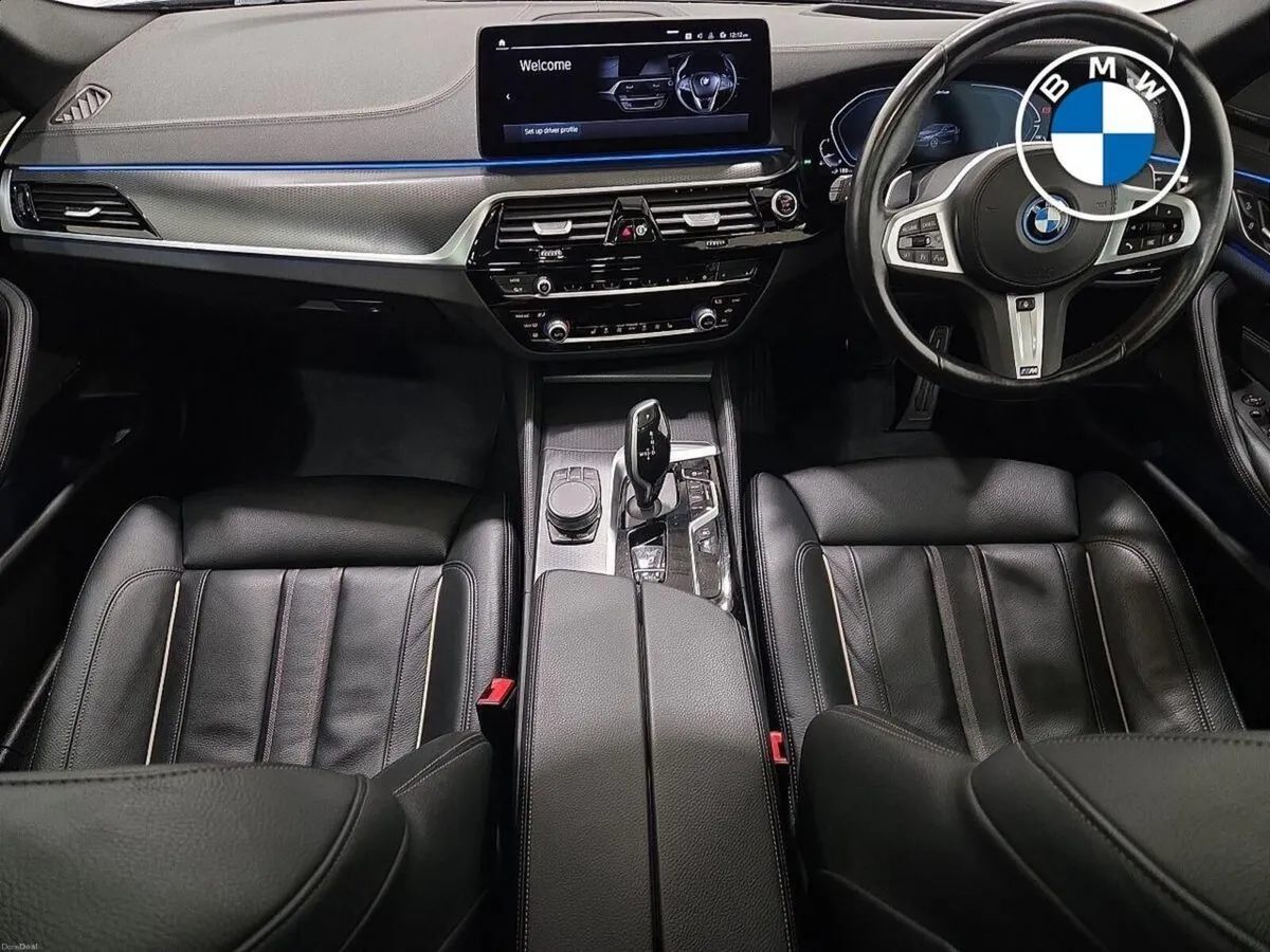 BMW 5-Series 530e xDrive M Sport Saloon - Image 4