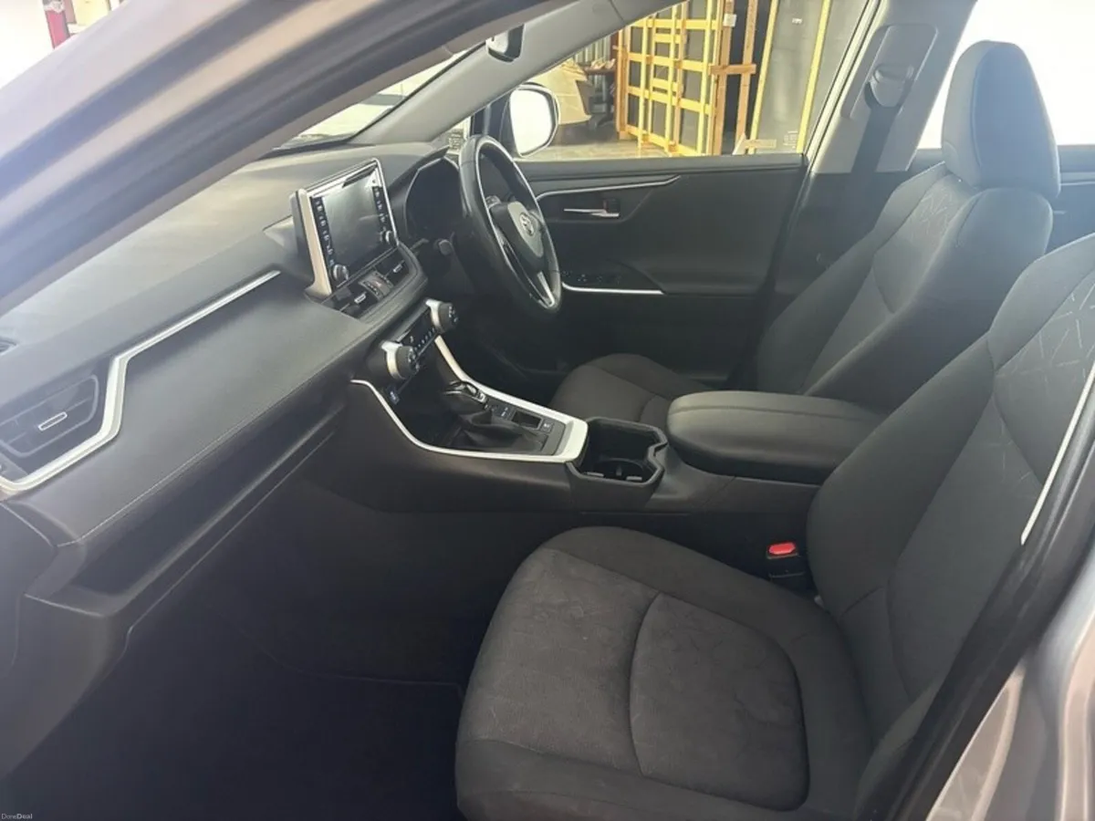 Toyota RAV4 HYBRID LUNA - Image 6