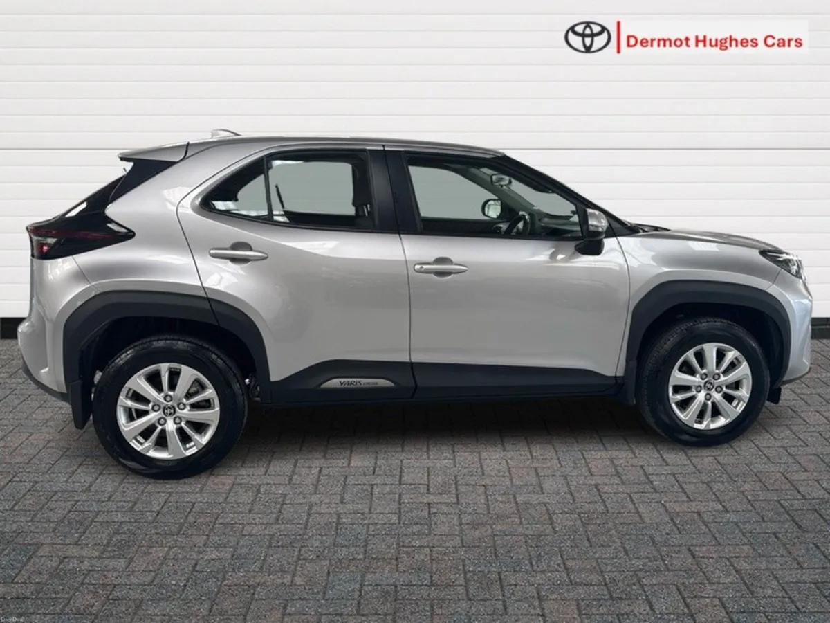 Toyota Yaris Cross LUNA 4DR AUTO HYBRID - Image 3