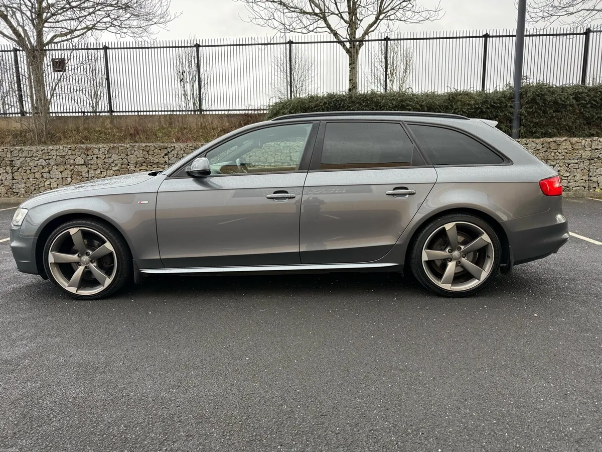 Audi A4 Avant 2.0 TDi BLACK EDITION 150hp - Image 5